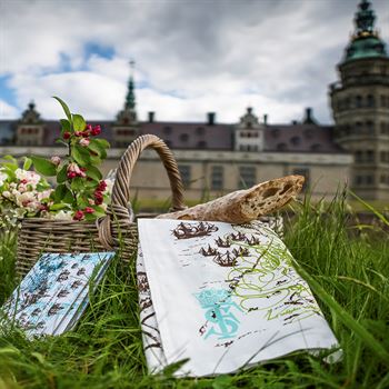 t-towel: Kronborg - brown